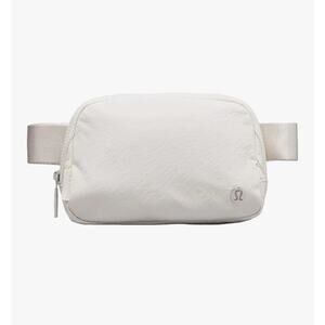 Lululemon Everywhere Belt Bag – Crossbody Waist Pack NWT
